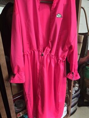 Nike Women’s Neon Pink Lightweight Trench Coat